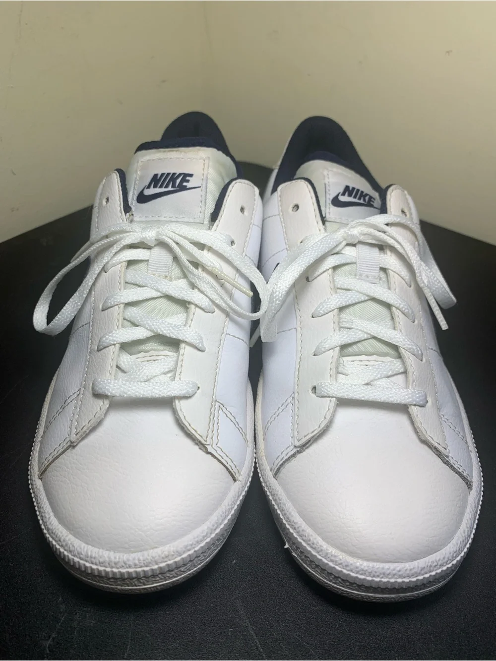 Youth Classic Nike Sneakers (Size 5Y US) Excellent Condition